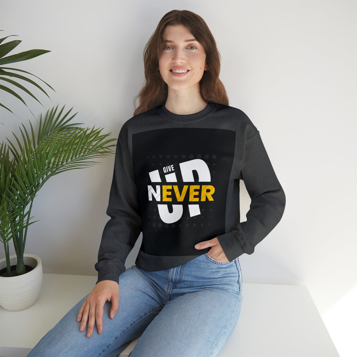 DAM BRAND NEVER GIVE UP Sweatshirt