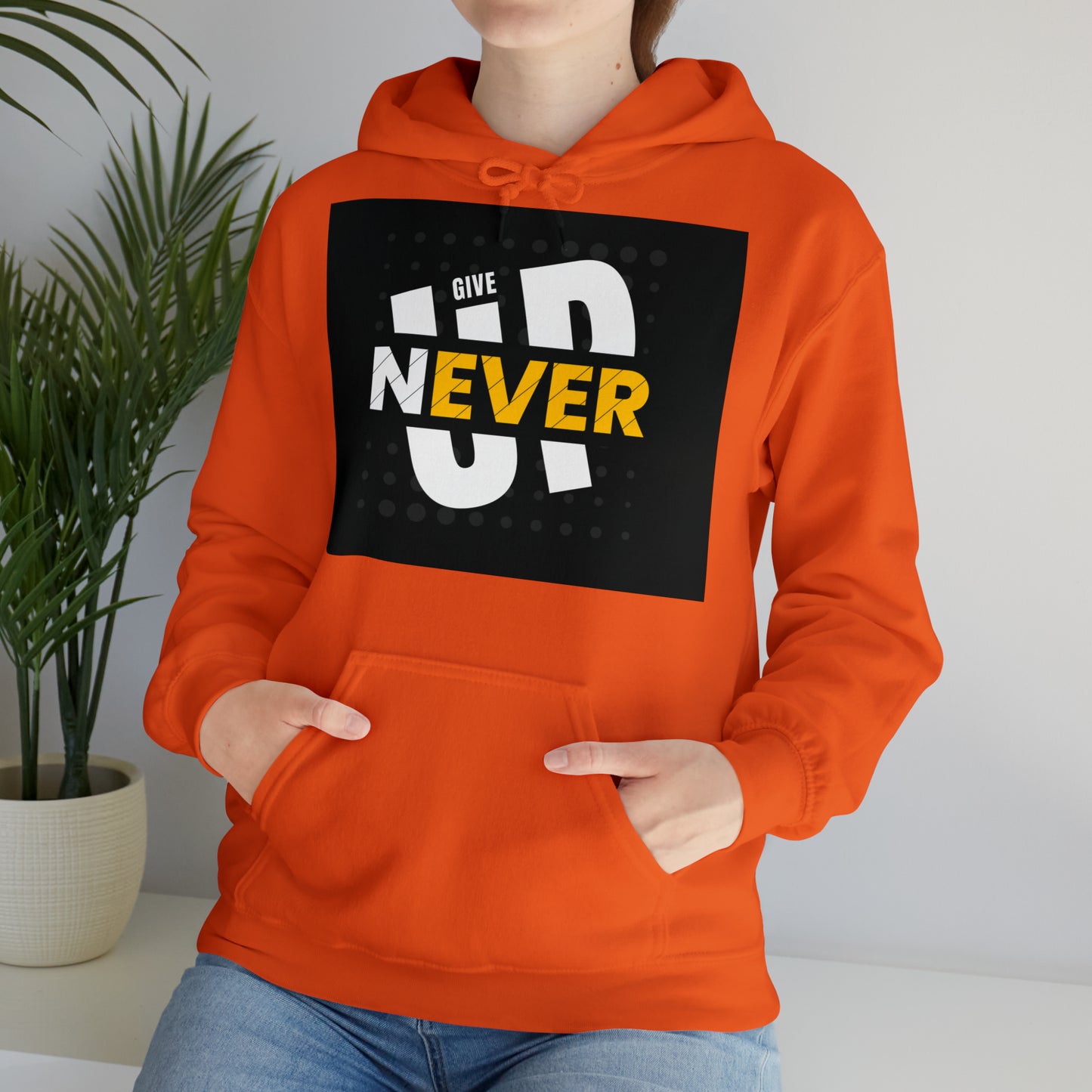 DAM BRAND NEVER GIVE UP Hoodie