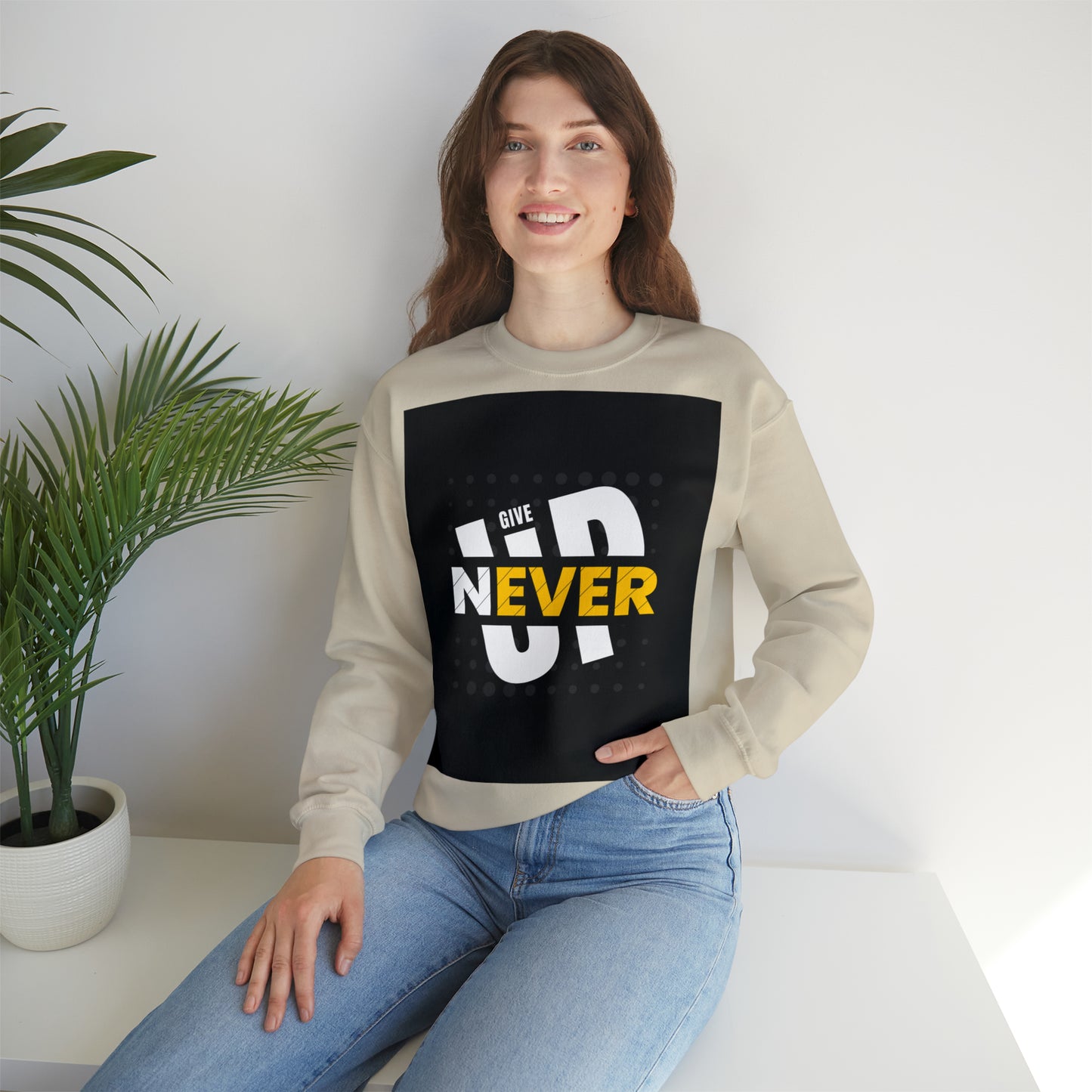 DAM BRAND NEVER GIVE UP Sweatshirt