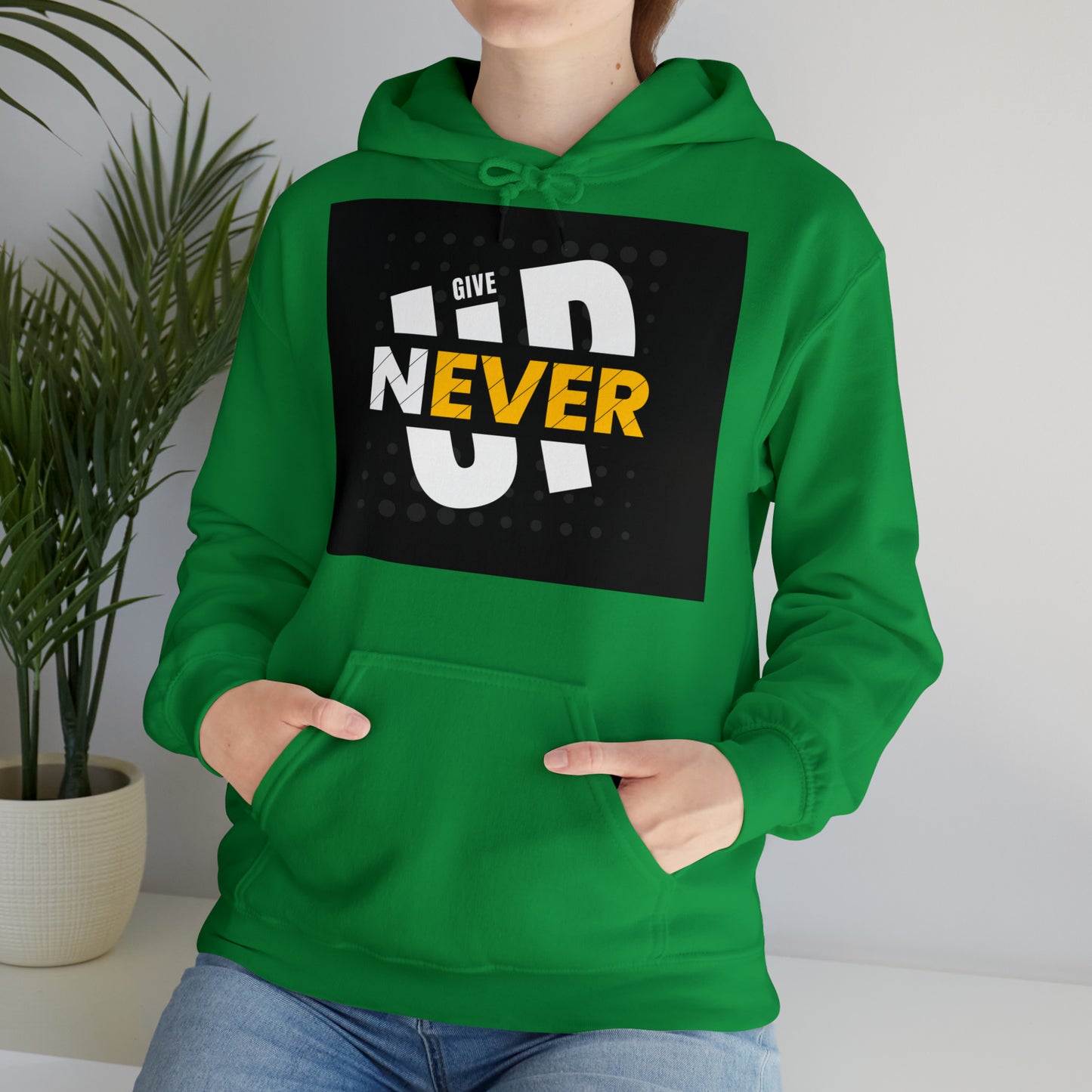 DAM BRAND NEVER GIVE UP Hoodie